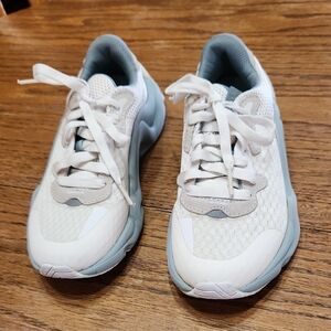 Sorel Kinetic Rngd Sneakers Size 6